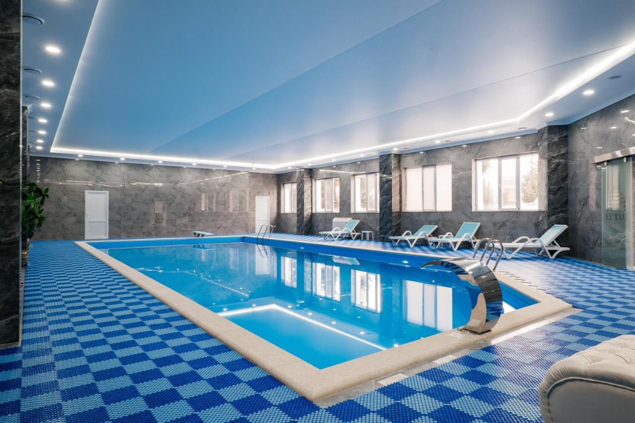 El-Tau Hotel Ekibastuz Eksteriør billede