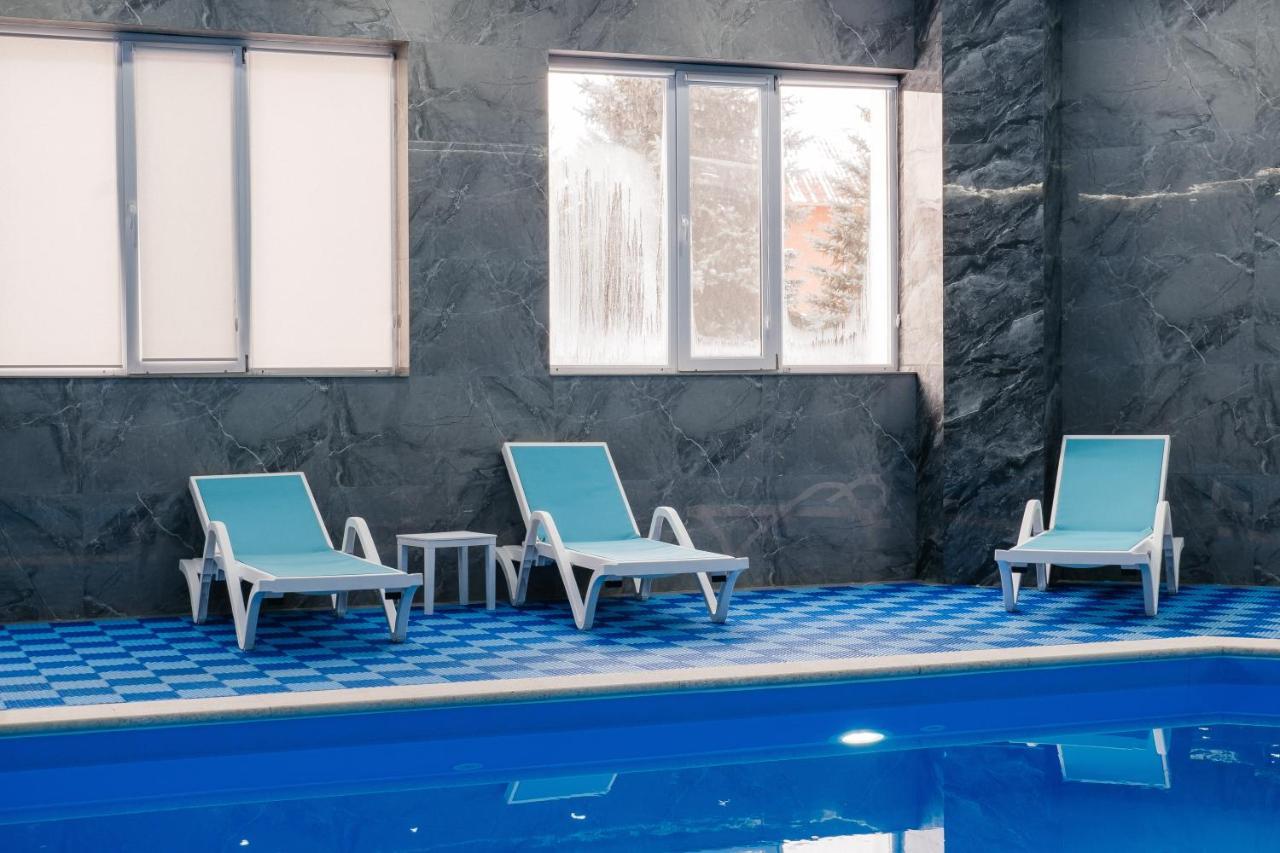 El-Tau Hotel Ekibastuz Eksteriør billede